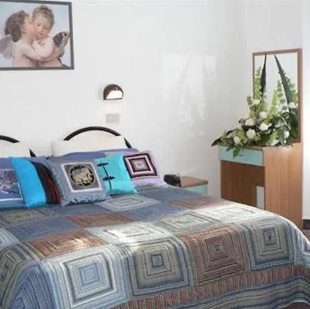 Arlesiana Hotel